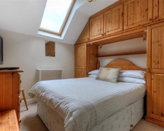 48 Fernhill Heights - Charmouth - Bedroom