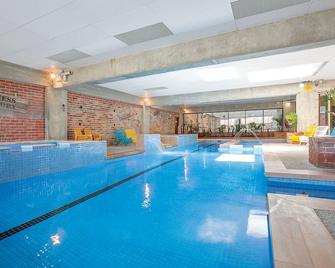 3 Bedroom house - Ballarat - Pool