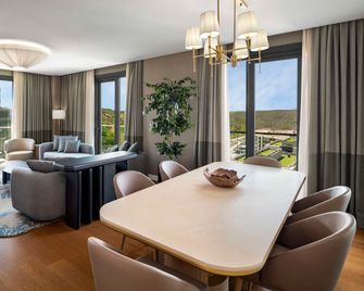 Radisson Residences Vadistanbul - Istanbul - Dining room