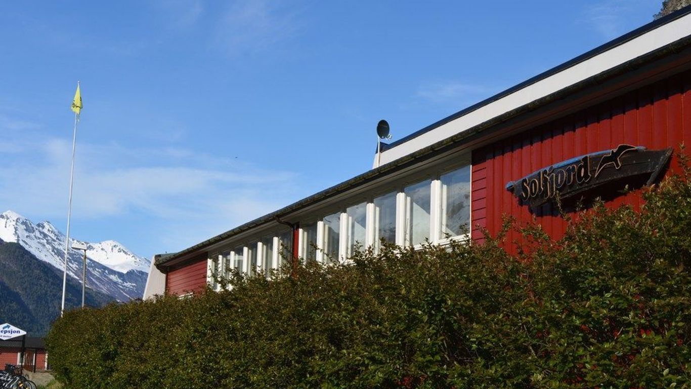 Solfjord Bed & Bistro