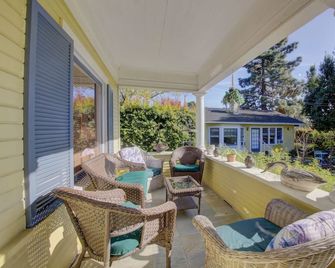 Secret Garden Inn And Cottages - Santa Barbara