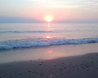 The Sunset Cottage Park Port Elgin - Cottage #1 - Mill Road Corner - Saugeen Shores - Пляж