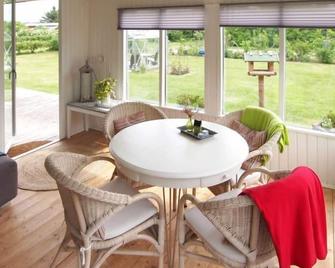 Holiday Home Sebine - 400m to the inlet by Interhome - Skjern - Comedor
