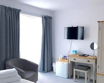Prestbury Bed & Breakfast - Salisbury