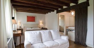 Relais Corte Guastalla - Sona - Bedroom