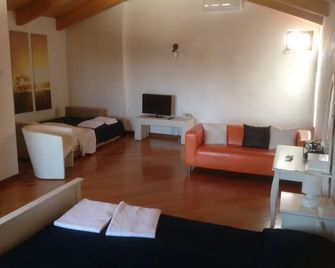 Tenuta Suite 801 - Putignano - Obývací pokoj