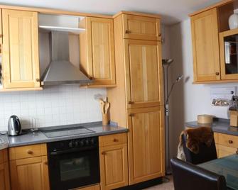 Ferienhaus am Yachthafen - Greifswald - Kitchen