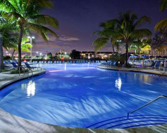 Doubletree Resort by Hilton Hollywood Beach - Hollywood - Pool
