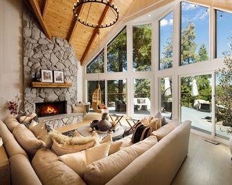 Modern Chalet w/Lakeview + Hot Tub -@TrinityHomeLA 4300+sq ft - Lake Arrowhead - Salon
