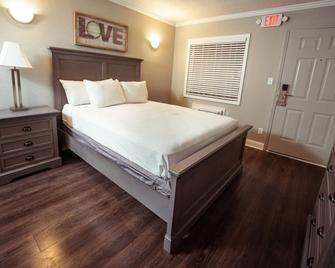 Branson King Resort and Suites - Branson - Bedroom