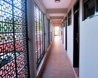 Kaloni Hotels - Seeta - Pasillo