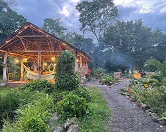 Casa Girasol Hospedaje y Tours - Boaco