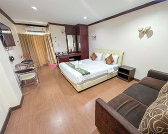 Baiboon Grand Hotel - Loei - Bedroom