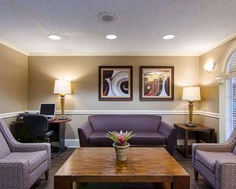 Quality Inn and Suites Little Rock West - Little Rock - Lounge