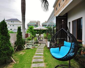 White Palace B&B - Ji'an Township - Patio