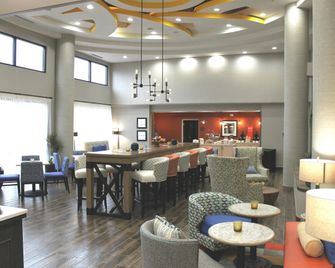 Hampton Inn Forsyth - Forsyth - Bar