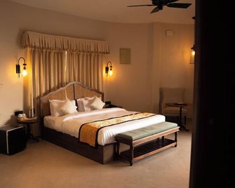 Narwar Lakefront Resort - Shivpuri