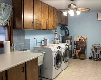 Newly renovated living room - Benton - Cocina