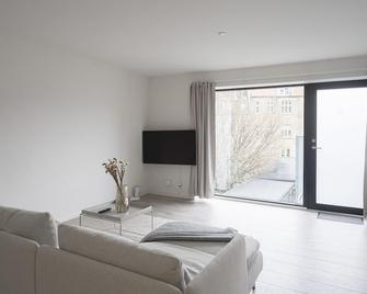 Fantastic apartment w french balcony - Århus - Sala de estar