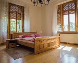 Grüne Villa Wellness & Spa - Bad Kreuznach - Bedroom