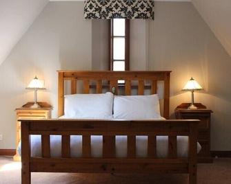 Stables Lodge - Balloch - Bedroom
