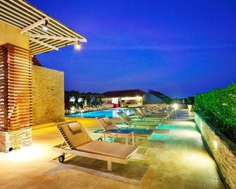 Intimate Hotel Pattaya - Pattaya - Pool