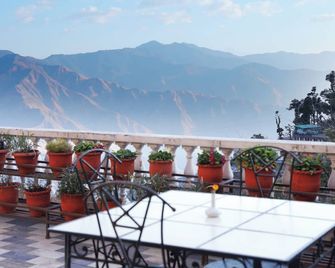 Hotel Vishnu Palace - Mussoorie - Balcony