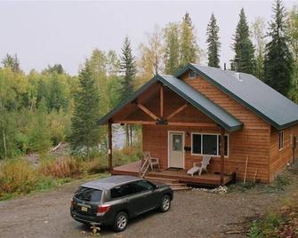 Minutes Off Parks Hwy / Riverfront On 27 Acres / Willow Creek Inn - Willow - Edificio