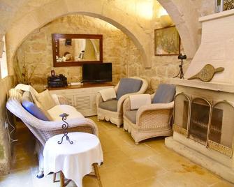 Gozo - House with character on the Island of Gozo. - Xewkija - Living room