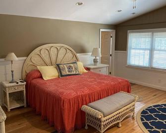 River House at Fork Retch - Mullins - Bedroom