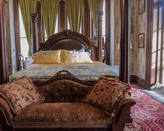 Upjohn House Inn - Kalamazoo