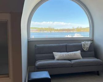 Dockside Waterfront Condo - Spring Lake - Sala de estar