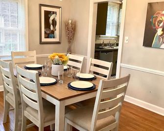 The House Hotels - Superior Road - Cleveland - Dining room