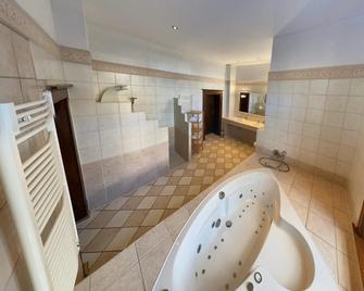 Avalon Bed & Breakfast Themen/- Nichtraucherhotel - Hanover - Casa de banho