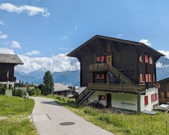 Cozy family apartment on the slopes and hiking trails - Riederalp - Bâtiment