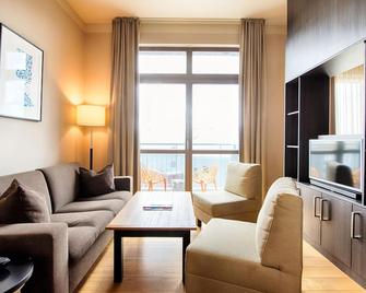mondrian suites berlin checkpoint charlie - Berlin - Salon
