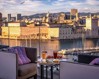 Ibis Marseille Marignane Technopole - Marignane - Balcony