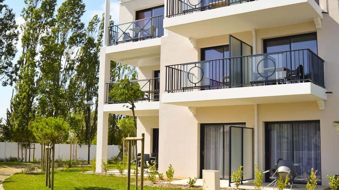 أدونيس لا باول