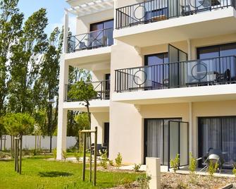 أدونيس لا باول - لا بول-إسكوبلاك - مبنى