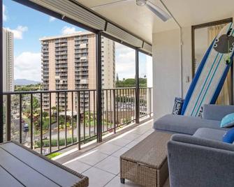 Ocean View | Walk to Mall | Free Parking, W/D, AC - Aiea - Balcony