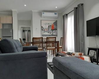 Blue Ocean Apartments (Brufut) - Brufut - Sala de estar