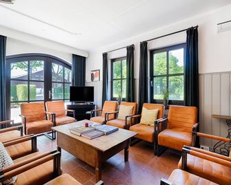 Brabant Mansion for Groups - Asten - Living room