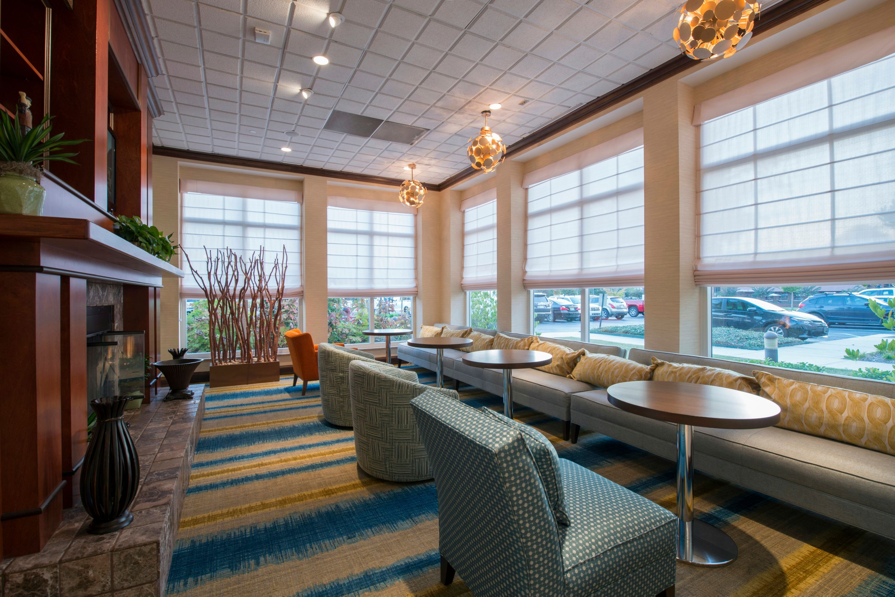 Hilton Garden Inn Tupelo - Tupelo - Lounge
