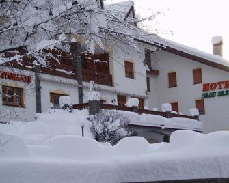 Hotel Beau Sejour Pré-Saint-Didier - Pré-Saint-Didier - Budova
