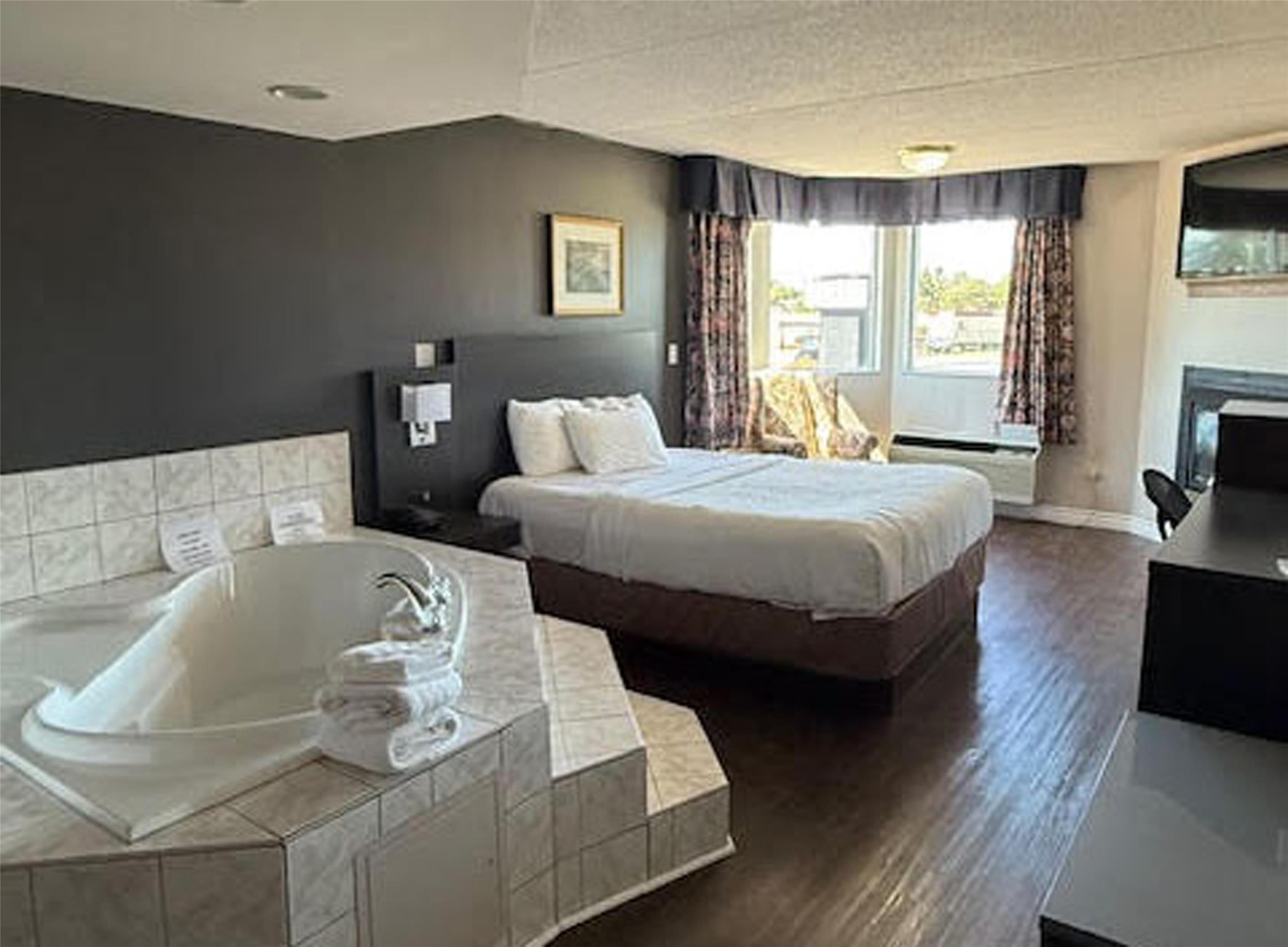 SureStay by Best Western Brockville - Brockville - Bedroom