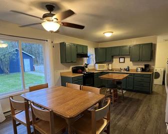Sugar Island - Waterfront property with Pontoon boat! - Sault Ste. Marie - Kitchen