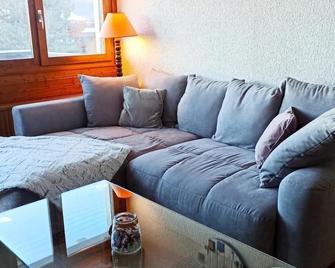 Holiday apartment Vercorin for 1 - 4 persons with 1 bedroom - Holiday apartment - Varen - Sala de estar