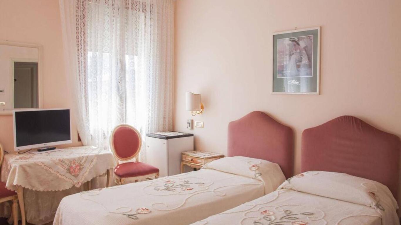 Hotel Villa Serena