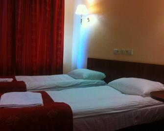 Amaks Premier Hotel - Babruysk - Bedroom