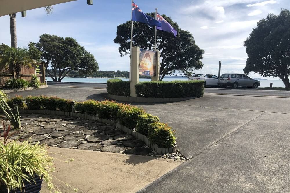Bay Sands Seafront Studios - Paihia - Outdoor view